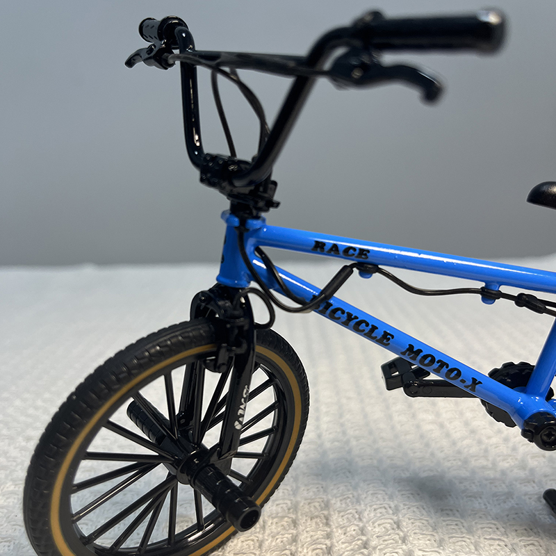 1:8 Mini Model Alloy Bicycle W - Mountain Biking Gifts review and price